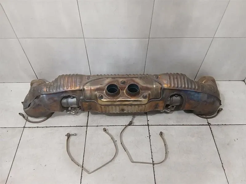 Porsche 911 (992) Porsche 911 992 GT3RS exhaust silencer 9GT251052J exhaust silencer Body type: Coupe
Fuel: Petrol