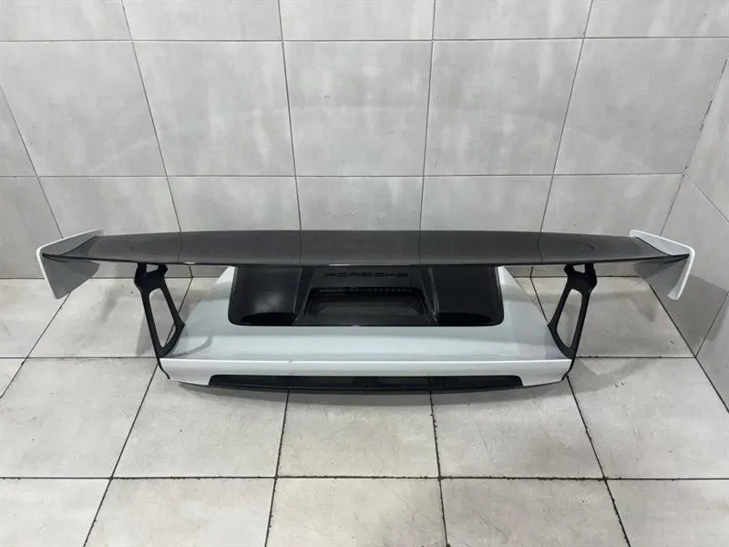 Porsche 911 (992) OEM Porsche 991 GT2RS OEM Rear Lid Spoiler Set Weissach Carbon 99151226570 Body type: Coupe
Fuel: Petrol