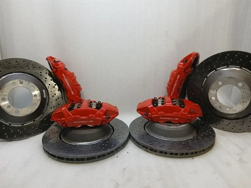 Porsche Cayman (981) Porsche Cayman 981 GT4 Brake Caliper Kit Set 99135242781 Brake System Kit Conversion Body type: Coupe
Fuel: Petrol