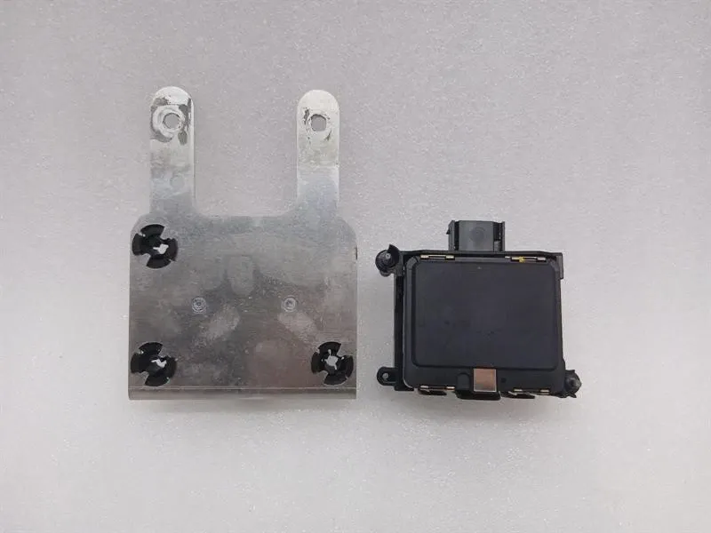 Ferrari Purosangue F175 F167 12Cilindri Radar Sensor 811596 12 Cilindri Radar Brand/Model: FERRARI 296
Year: 2025
Engine: 299...