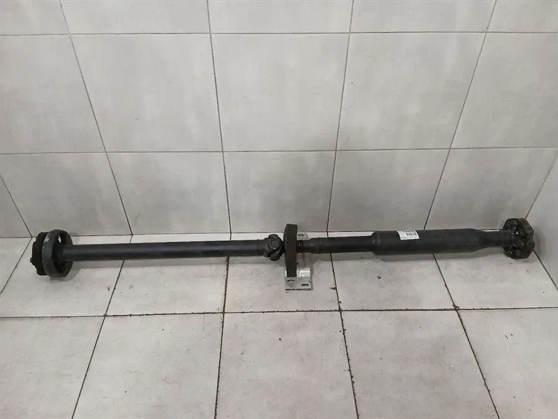 Mercedes-Benz A (W176) Mercedes CL W217 S560 Propshaft A2174109700 Propshaft Body type: Coupe
Fuel: Petrol