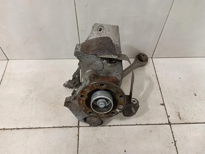 Porsche Cayman (981) Porsche Cayman 981 GT4 Right Front Hub 99134115880 Wheel Bearing Housing Front Right Body type: Coupe
Fuel: Petrol