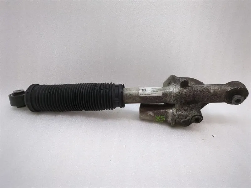 Mercedes-Benz A (W176) 18-24 Mercedes G-Class W463 Shock Absorber Rear A4633203301 Rear Shock Absorber Body type: SUV
Fuel: Petrol