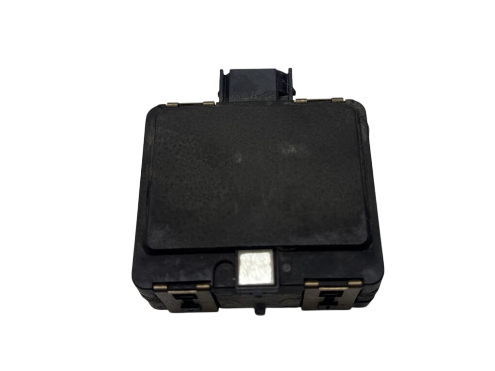 Volkswagen Transporter (T6, Caravelle, Multivan) Distronic radar / sensor 7E0907561C Distronic radar / sensor VW TRANSPOR...