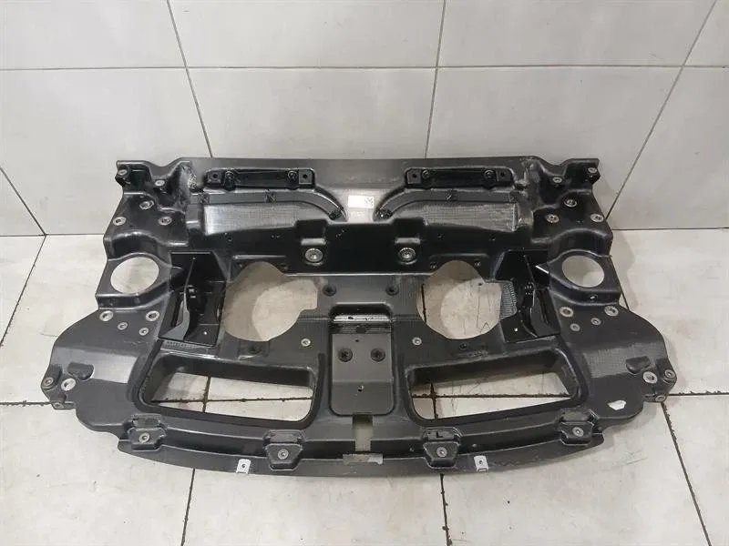 Porsche 911 (992) Porsche 911 992 GT3RS rear spoiler 9GT827204 rear spoiler base frame carbon Body type: Coupe
Fuel: Petrol