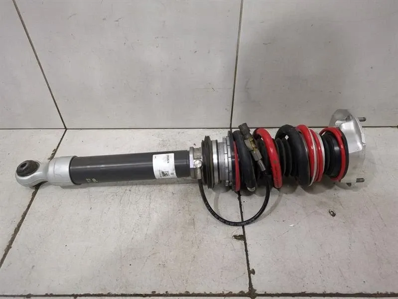 Porsche 911 (992) Porsche 911 992 GT3RS Absorber Front 9GT413032E Shock Absorber Front AXLE LIFT Body type: Coupe
Fuel: Petrol