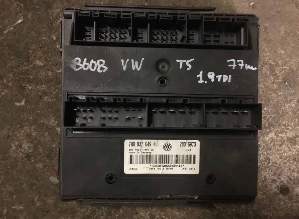 Volkswagen Transporter (T5, Caravelle, Multivan) Central Locking Control Unit 7H0937049N Central Locking Control Unit VW TRAN...