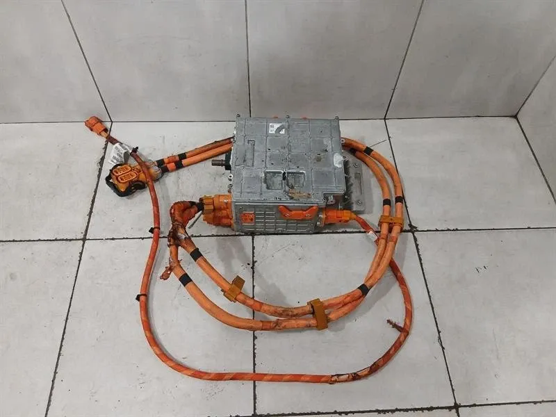 Ferrari 296 GTS F171 electronic module 805892 inverter faulty control unit Brand/Model: FERRARI 296
Year: 2025
Engine: 299...