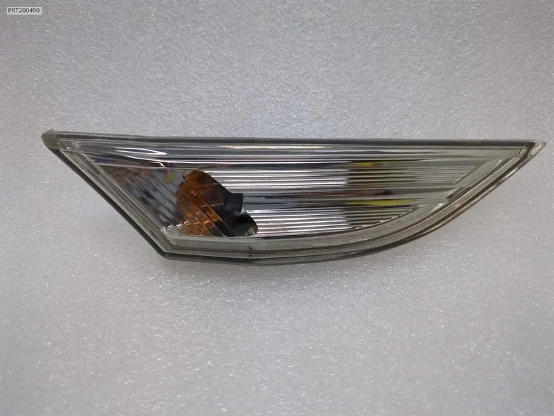 Porsche 911 (991) Porsche Cayman 981 Right Indicator 99163115602 Right Side Indicator Body type: Coupe
Fuel: Petrol