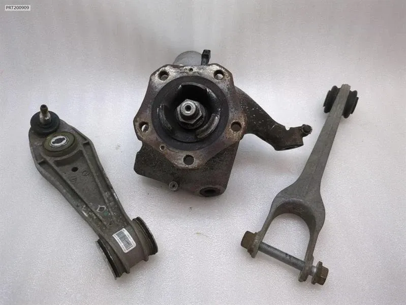 Porsche Cayman (981) Porsche Cayman 981 Right Front Hub 99134115806 Wheel Bearing Housing Front Right Body type: Coupe
Fuel: Petrol
