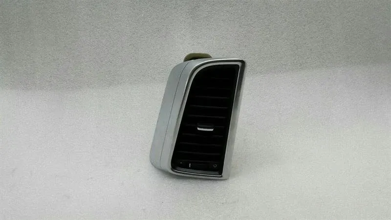 Porsche Panamera Porsche Panamera 970 ventilation nozzle ventilation grille right 97055535200 air vent Body type: Saloon
Fuel: Petrol