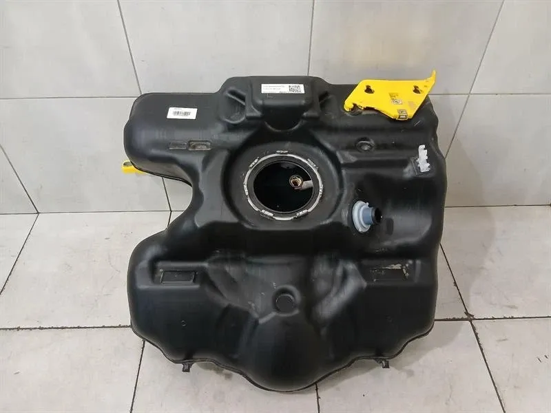Porsche 911 (992) Porsche 911 992 GT3RS Fuel Tank 992201075H Fuel Tank 64L NON Extended Range Body type: Coupe
Fuel: Petrol