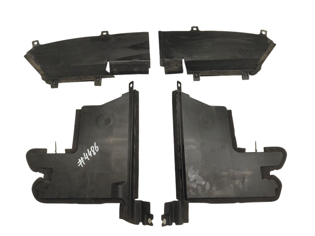 Nissan Leaf Radiaatori tuulesuunaja 921845SK0A 921855SK0A 921825SK0A 921825SK0B Rad...