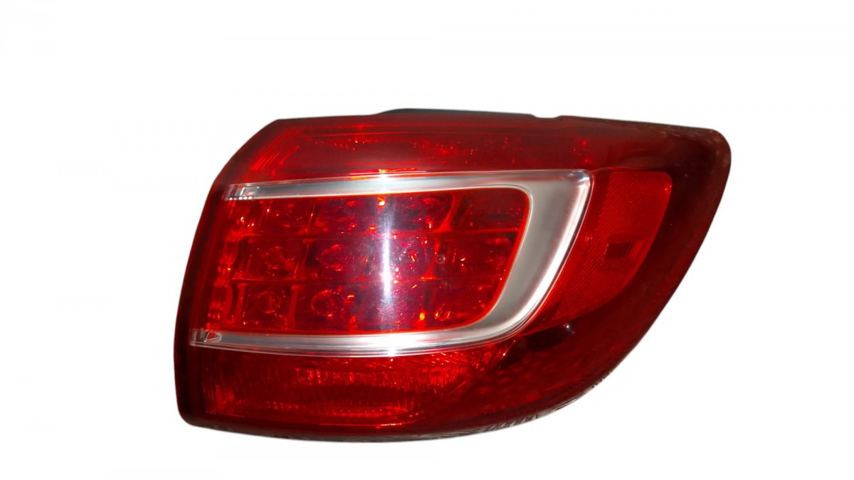 Kia Sportage Tail light, right