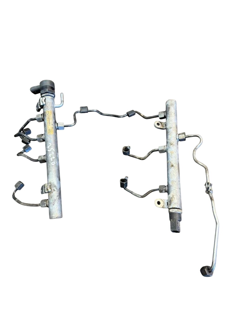 Jeep Grand Cherokee (WK) Fuel Distributor / fuel rail A6420706495 6420700495 A6420700695 6420700695 F...
