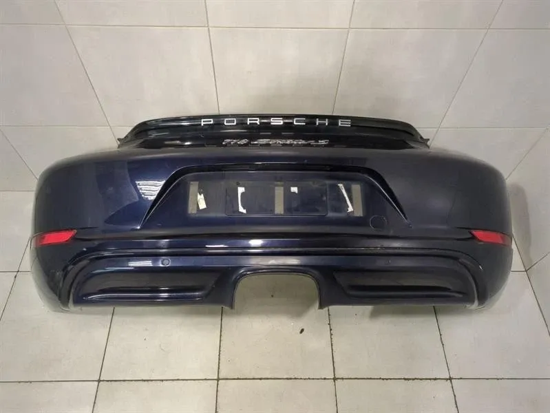 Porsche Boxster (981) Porsche Boxster 718 rear bumper 982898352A rear bumper PDC COMPLETE Body type: Convertible
Fuel: Petrol
