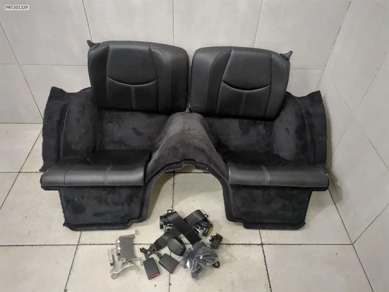 Porsche 911 (997) Porsche 911 997 seats 99752201106 rear set coupe seats interior leather leather Body type: Coupe
Fuel: Petrol