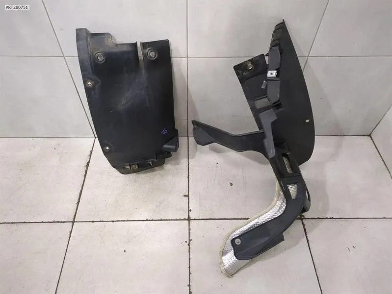 Porsche Boxster (981) Porsche Boxster 981 holder bracket 98150563200 rear right holder carrier Body type: Convertible
Fuel: Petrol