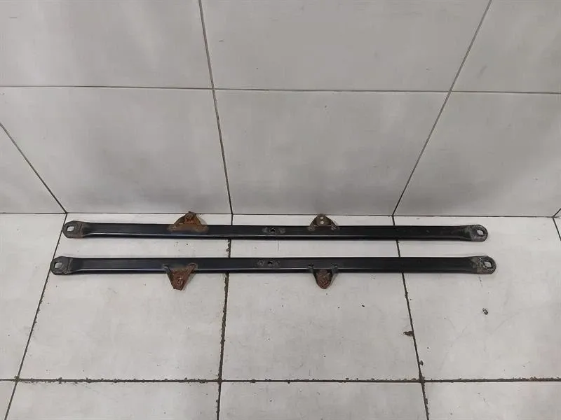 Porsche 911 (991) Porsche 911 991 holder bracket 99133107003 holder carrier Body type: Coupe
Fuel: Petrol