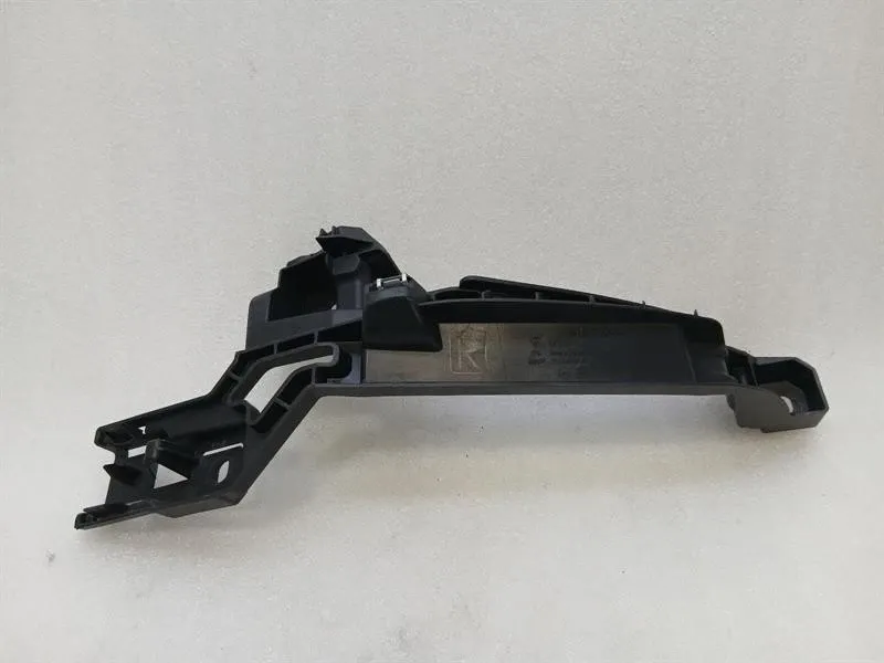 Porsche Boxster (981) Porsche Boxster 718 right rear bumper bracket 982807862 holder carrier Body type: Convertible
Fuel: Petrol