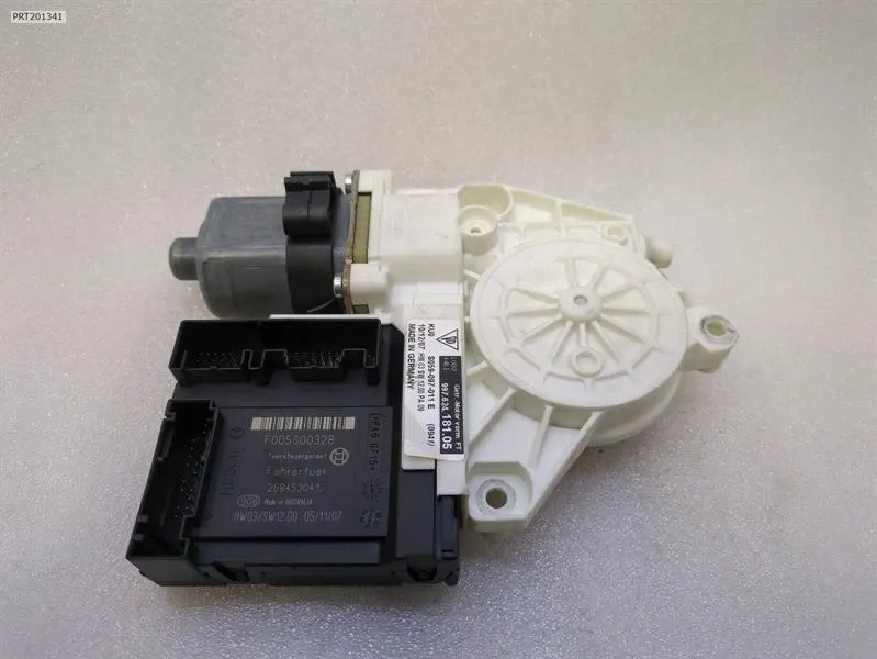 Porsche 911 (997) Porsche 911 997 door window motor 99762418105 window regulator motor drivers side Body type: Coupe
Fuel: Petrol