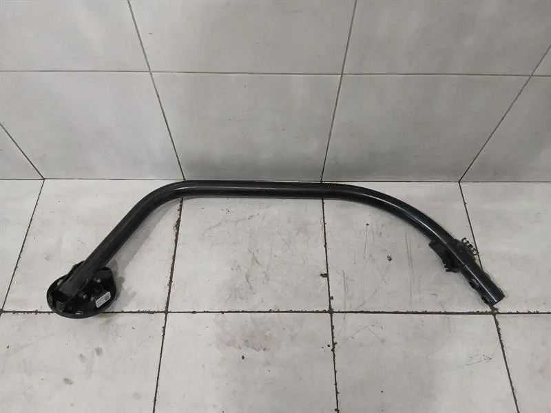 Mercedes-Benz A (W176) Mercedes G-Wagen W463 holder bracket A4633202600 strut brace holder carrier Body type: SUV
Fuel: Petrol