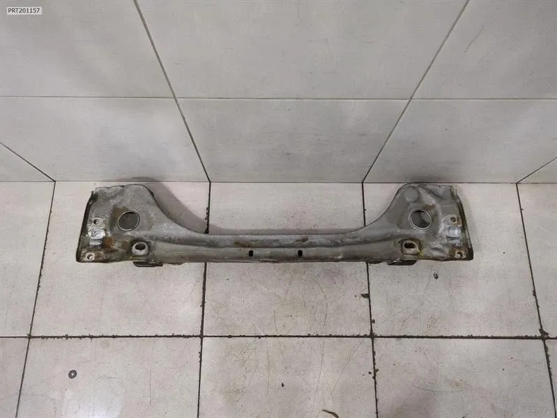 Porsche 911 (991) Porsche 911 991 subframe rear 99133126106 middle axle frame rear axle Body type: Coupe
Fuel: Petrol