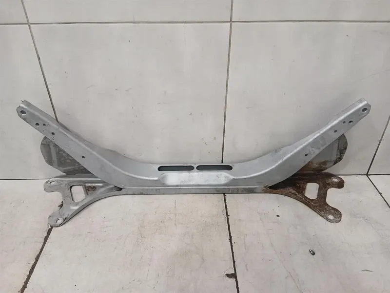 Porsche Boxster (981) Porsche Boxster 718 subframe rear 982505099C middle axle frame rear axle Body type: Convertible
Fuel: Petrol