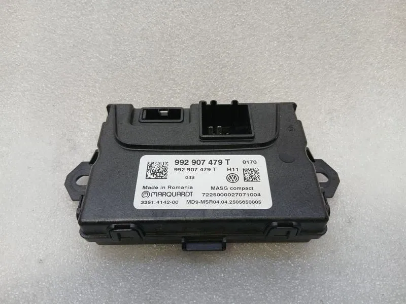 Porsche 911 (992) Porsche 911 992 electronic module 992907479T control unit spoiler adjustment Body type: Coupe
Fuel: Hybrid