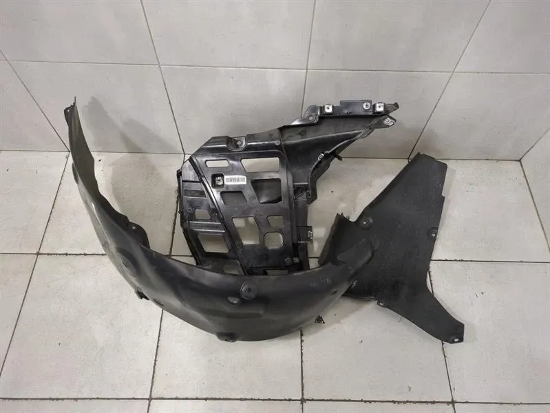 Porsche 911 (992) Porsche 911 992 GT3RS holder bracket 9GT813652A RIGHT holder carrier arch rear R Body type: Coupe
Fuel: Petrol