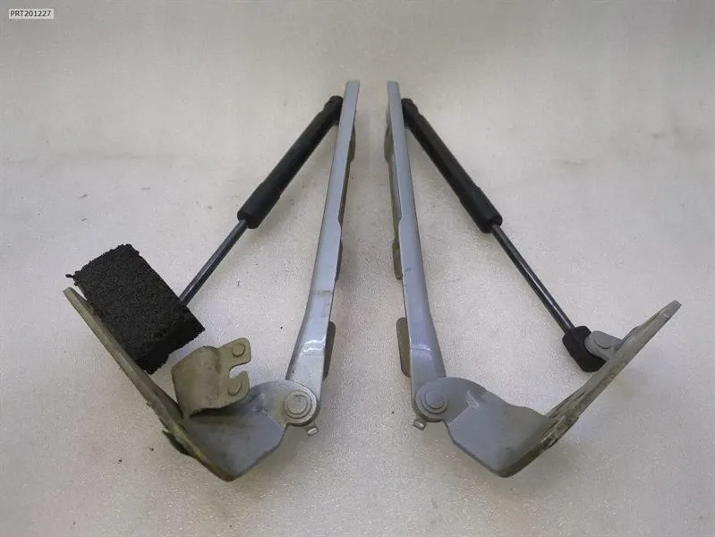 Porsche 911 (991) Porsche 911 991 Bonnet Hinge Set 99151115101 Hood Hinge Set Body type: Coupe
Fuel: Petrol