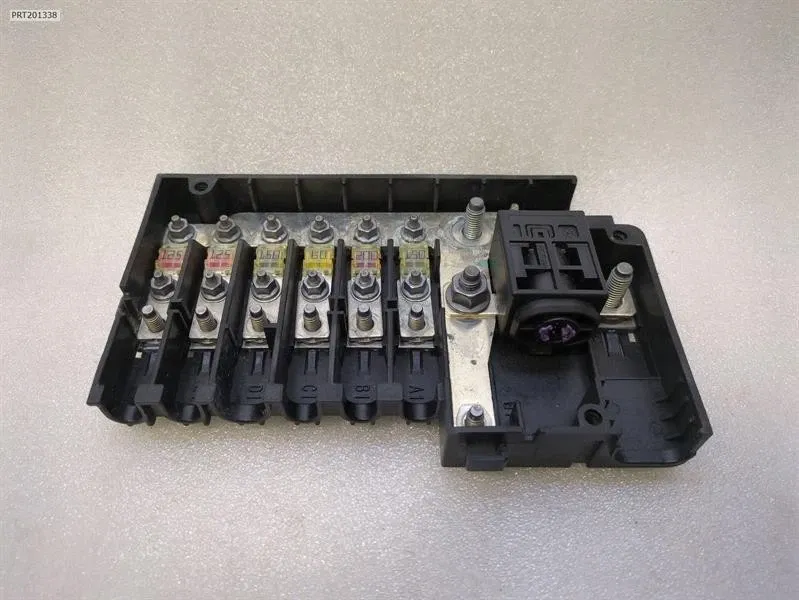 Lamborghini Huracan LP 610-4 COUPE Fuse Box 4S0937548BA Fuse Box Brand/Model: LAMBORGHINI HURACAN
Year: 2017
Eng...