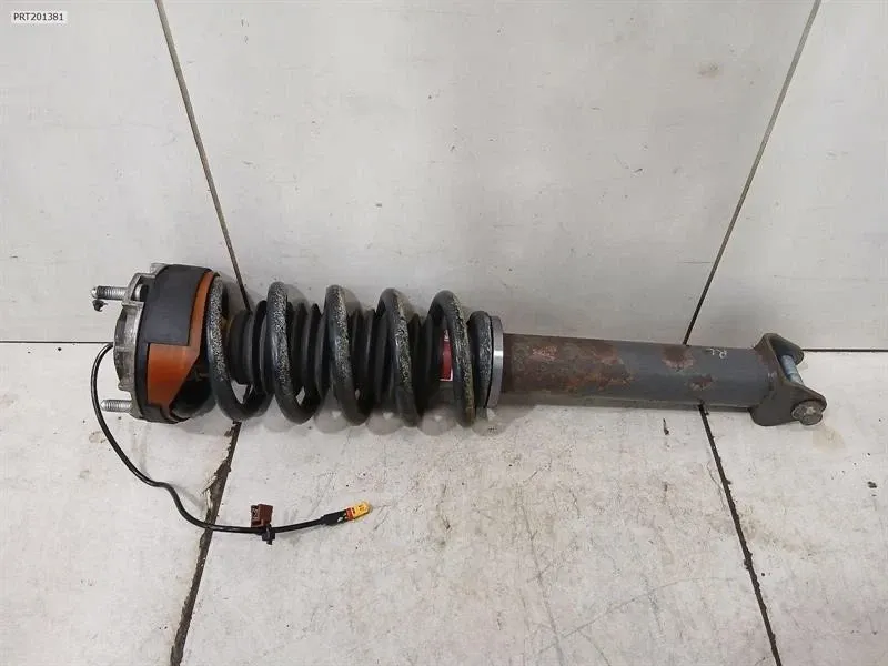 Porsche 911 (997) Porsche 911 997 shock absorber rear 99733305324 shock absorber rear turbo coupe Body type: Coupe
Fuel: Petrol
