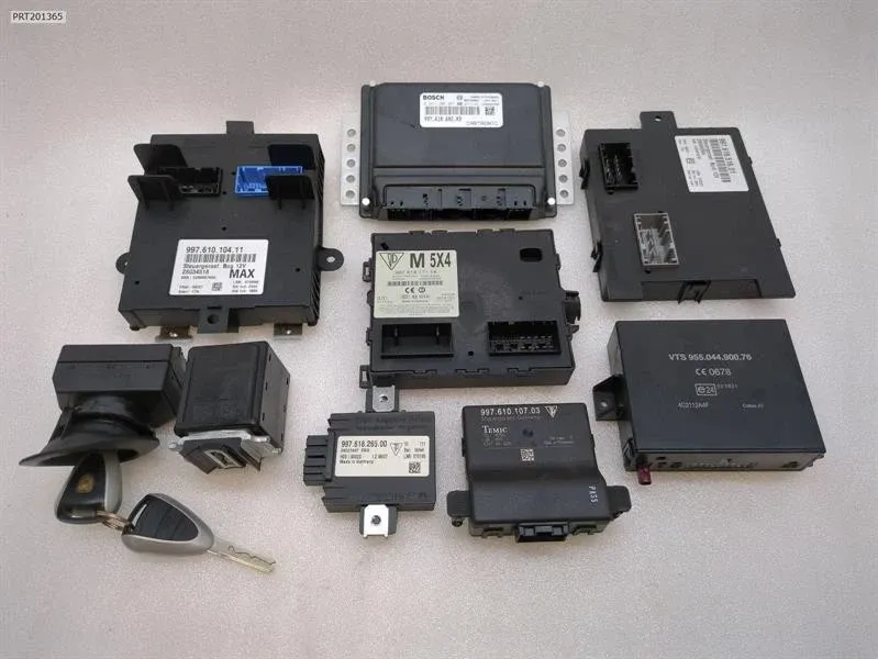 Porsche 911 (997) Porsche 911 997 Engine ECU Set 99761860203 Engine Control Unit Turbo M9770 MK1 VTS Body type: Coupe
Fuel: Petrol