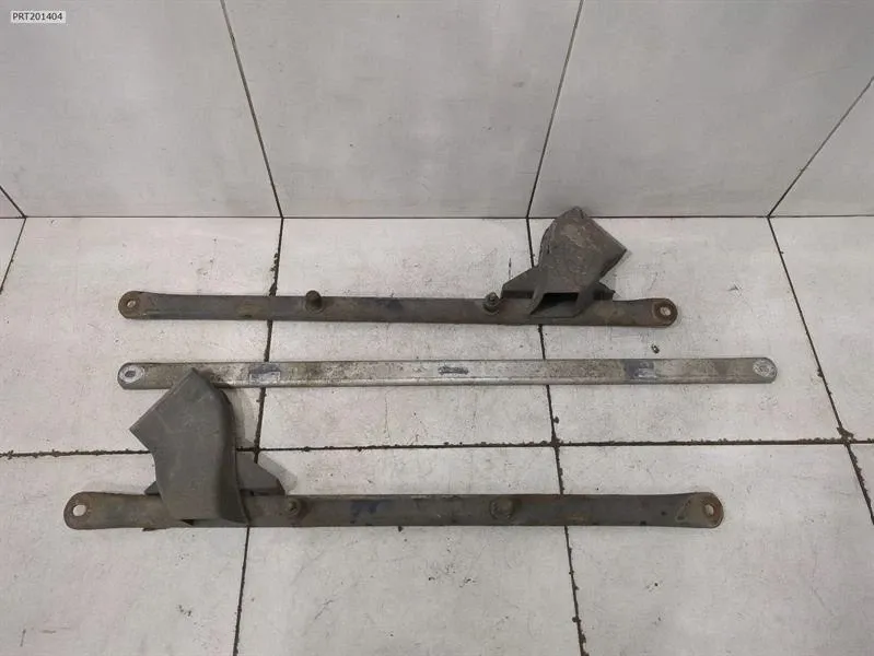 Porsche 911 (997) Porsche 911 997 holder bracket set 99733108102 turbo holder carrier set Body type: Coupe
Fuel: Petrol