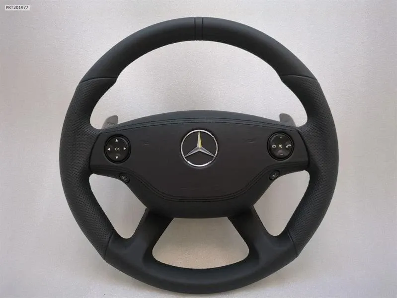 Mercedes-Benz A (W169) MERCEDES S63 AMG W221 CL63 STEERING WHEEL A2214601803 STEERING WHEEL LEATHER 05-09 Body type: Saloon
Fuel: Petrol