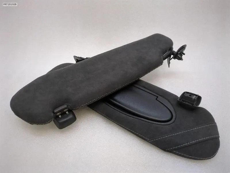 Porsche 911 (997) Porsche 911 997 Coupe Sun Visor 99773146200 Sun Visor Alcantara Set Kit Body type: Coupe
Fuel: Petrol