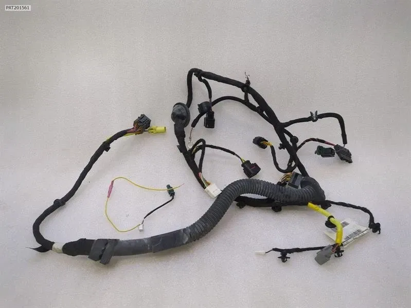 McLaren 650S Spider 14-17 Wiring Loom 11M2906CP RH DOOR Wiring Harness Brand/Model: McLaren 650S
Year: 2015
Engine: 37...