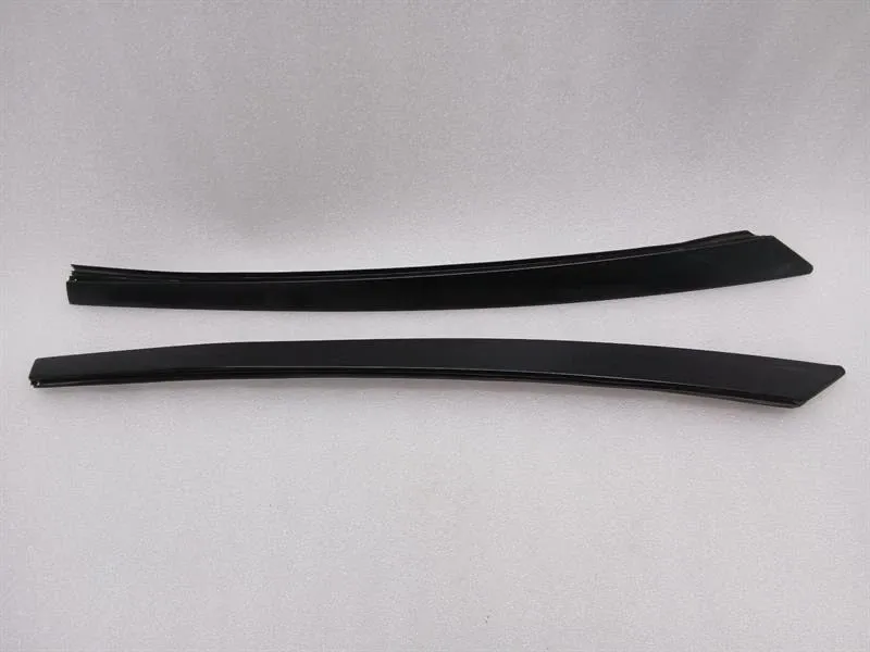 McLaren 720S coupe body moulding rear panel moulding set strip Brand/Model: McLaren 720S
Year: 2018
Engine: 39...
