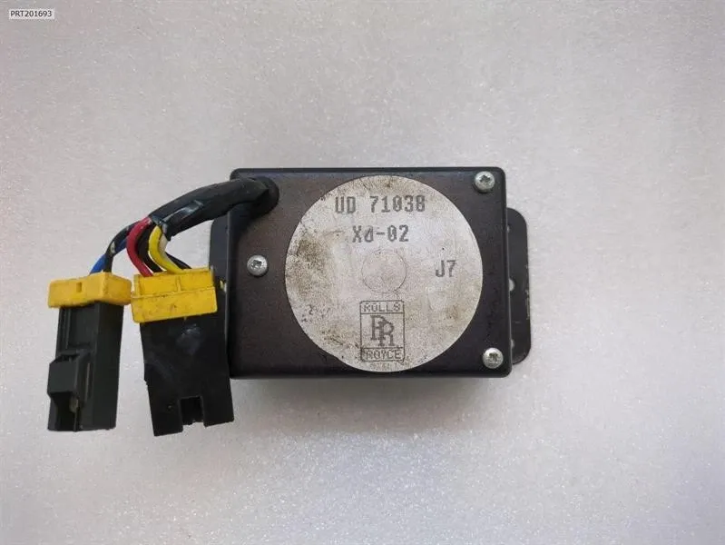 Bentley Azure / Continental Bentley Continental T 1996-2003 Electronic Module UD71038 ECU CROSSOVER Body type: Coupe
Fuel: Petrol
