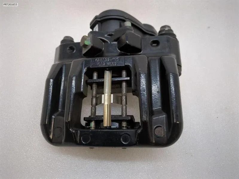 McLaren 650S Spider 14-17 Left Rear Caliper 11C0401CP PARKING Rear Brake Caliper Brand/Model: McLaren 650S
Year: 2015
Engine: 37...