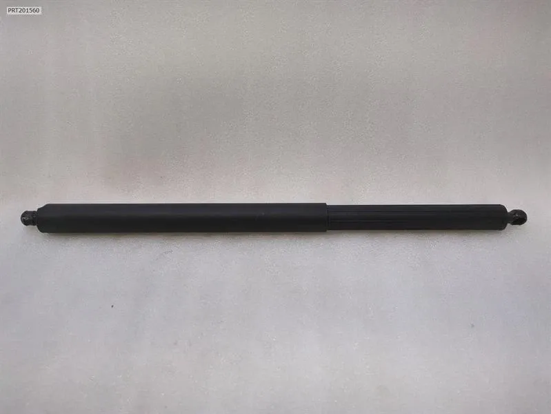 McLaren 650S Spider 14-17 11A0457CP GAS STRUT DOOR Brand/Model: McLaren 650S
Year: 2015
Engine: 37...