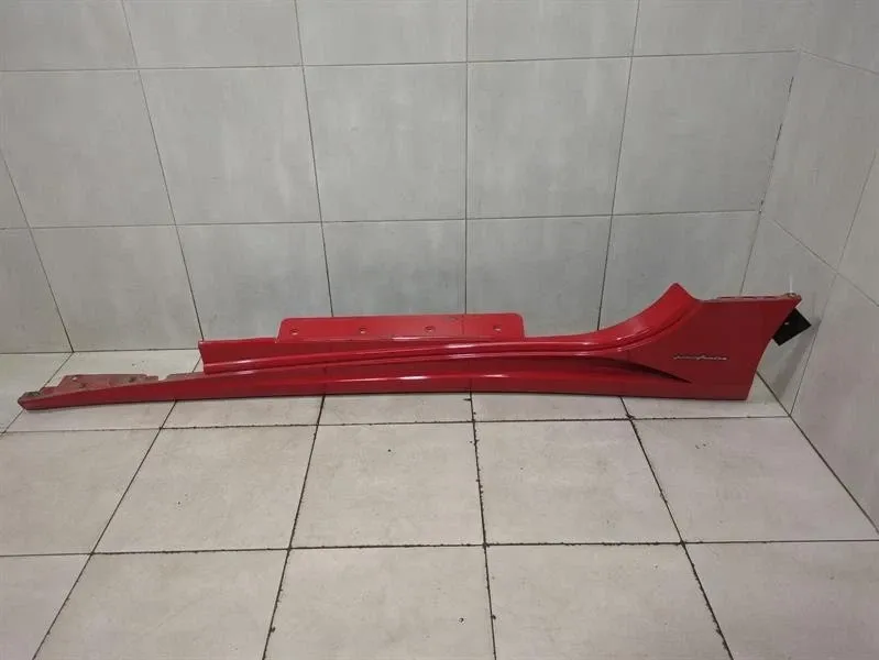Ferrari California Ferrari California F149 08-14 left side skirt 80855110 side sill left Body type: Convertible
Fuel: Petrol