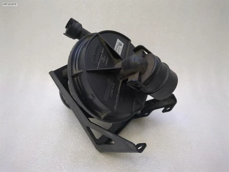 McLaren 650S Spider 14-17 Air Pump 700751 Air Pump Brand/Model: McLaren 650S
Year: 2015
Engine: 37...