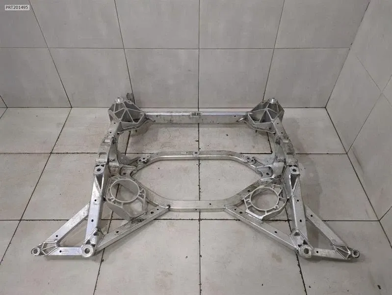BMW 4 (G22 / G23 / G26)  BMW 4 G83 M4 Beam Subframe Front 31118095644 AWD Front Axle Carrier X DRIVE