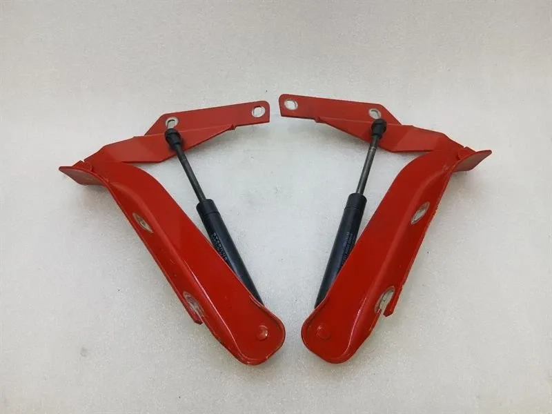 Ferrari California Ferrari California F149 08-14 4.3 Bonnet Hinge Set 69994200 Hood Hinge Set Body type: Convertible
Fuel: Petrol
