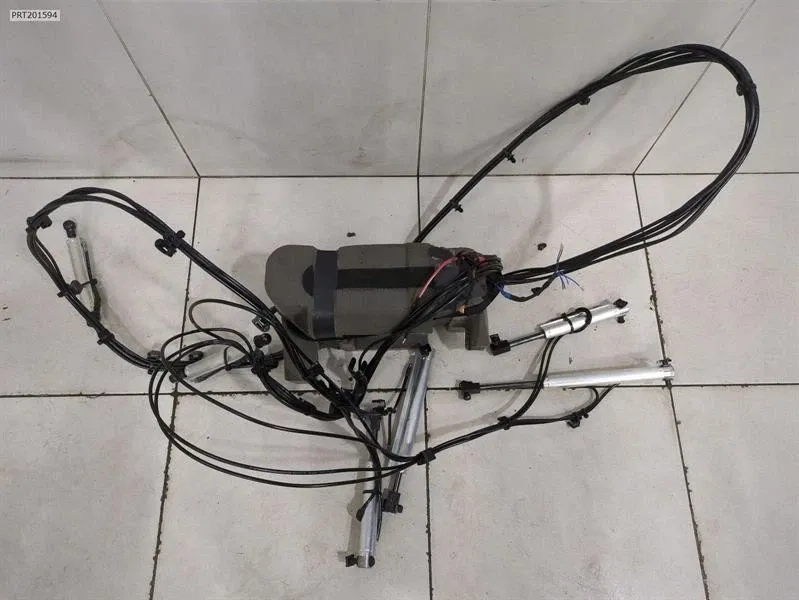 BMW 4 (G22 / G23 / G26)  BMW 4 G83 M4 Hydraulic Pump 54345A05E18 Hydraulic Pump ROOF SET ROOF KIT Body type: Convertible
Fuel: Petrol