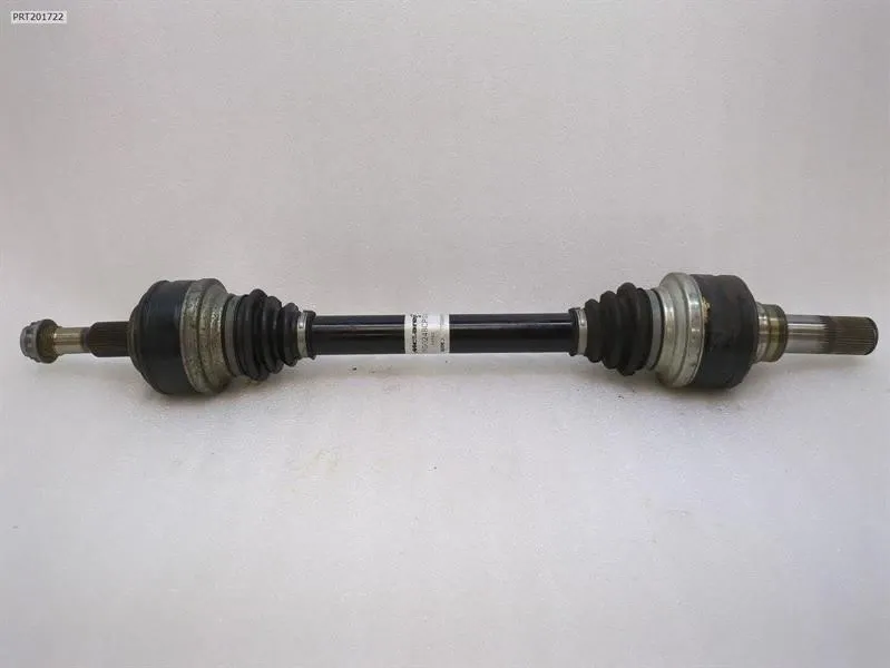 McLaren 650S Spider 14-17 Left Rear Drive Shaft 11G0248CP Drive Shaft Rear L Brand/Model: McLaren 650S
Year: 2015
Engine: 37...
