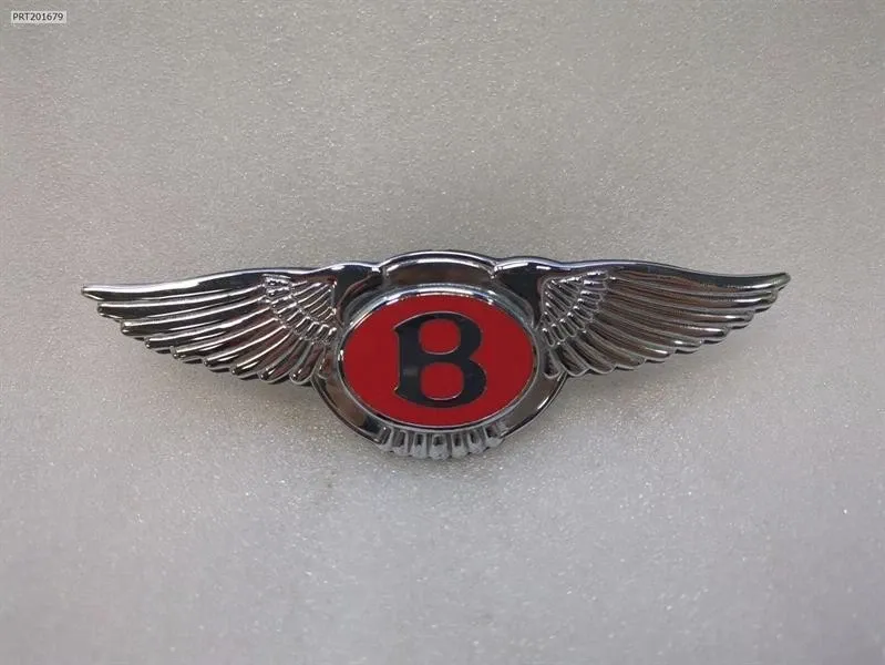 Bentley Azure / Continental BENTLEY CONTINENTAL T 1996-2003 UB43771 RED BADGE LOGO Red Label Body type: Coupe
Fuel: Petrol