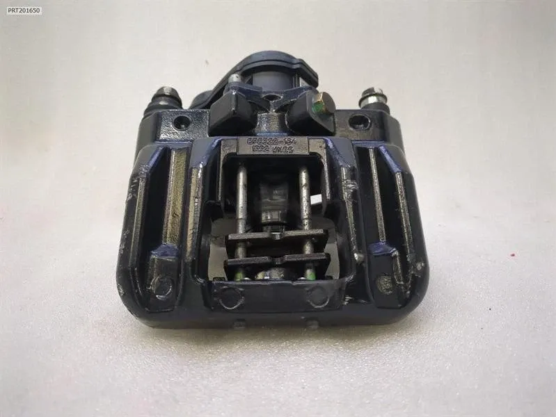 McLaren 650S Spider 14-17 Right Rear Caliper 11C0402CP PARKING Brake Caliper Right Brand/Model: McLaren 650S
Year: 2015
Engine: 37...